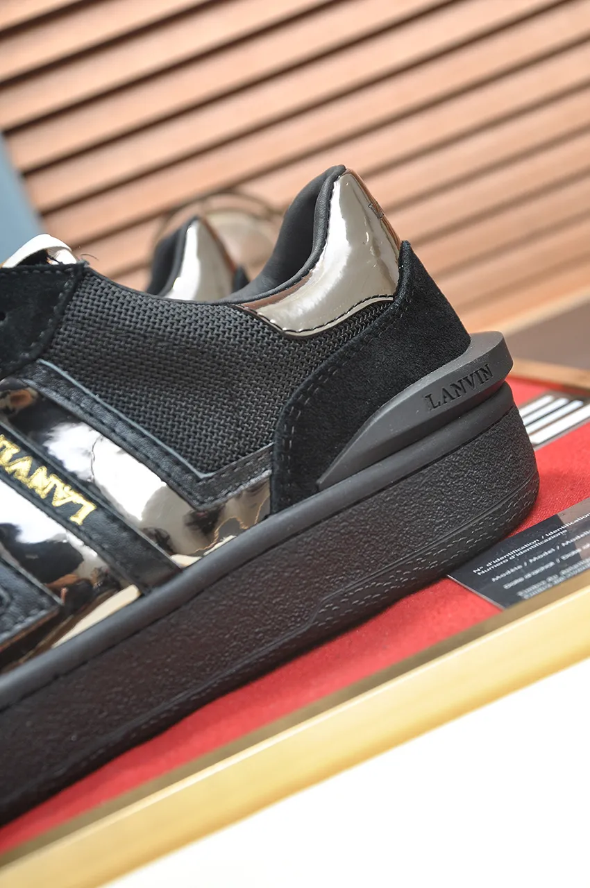 Men's men's shoes💰540💶[LANVIN] The latest lace-up fashionable casual couple sneakers, high-quality CLAY couple series‼ ️ The latest trendy products of the season 🌈Many bloggers have planted grass and purchased the original open-mold customization. The upper and outsole are sewn with mark threads without edge sealing. A variety of material splicing combination design. Very versatile for fashionable and casual wear. Comfortable on the feet. Self-recommended. Upper cowhide + cow suede + breathable mesh lining. Foot-padding cowhide. Exclusive original open-mold clear logo rubber outsole ⚠️Couple standard size 36-40 for women and 38-44 for men.